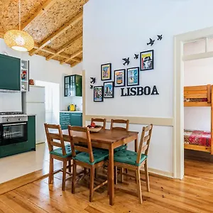 Moderno Em Bairro Tipico Lisboeta Lisbona